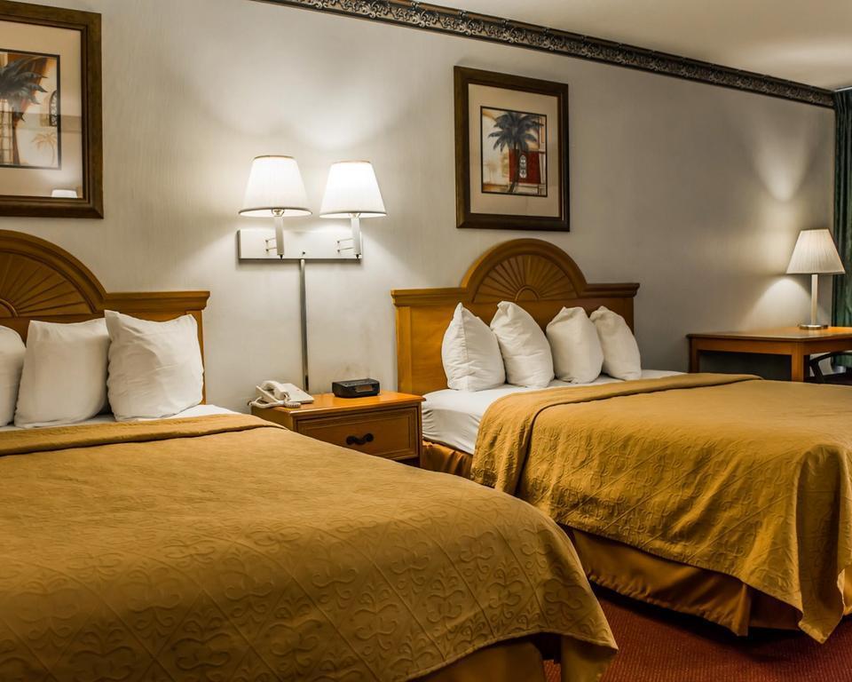 Rodeway Inn Central Clearwater Beach Exterior foto