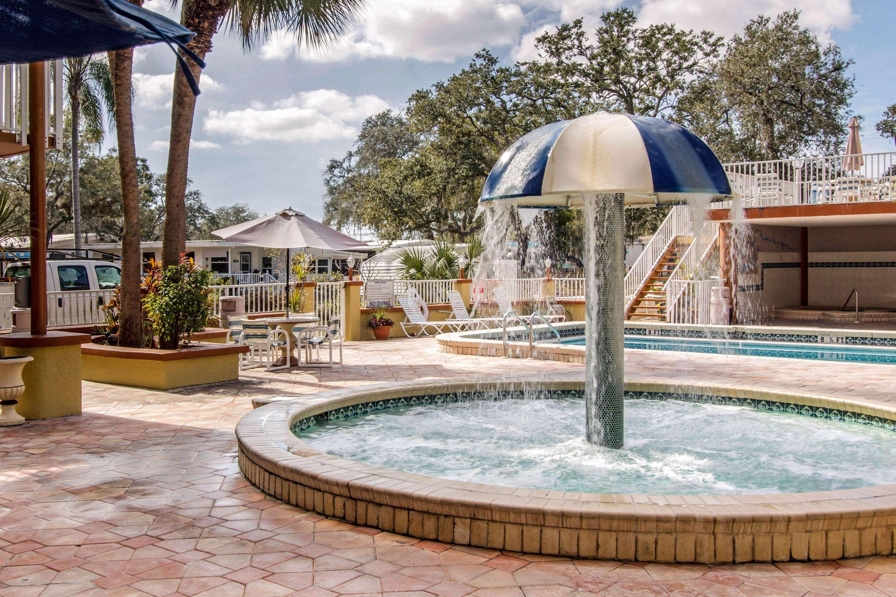 Rodeway Inn Central Clearwater Beach Exterior foto