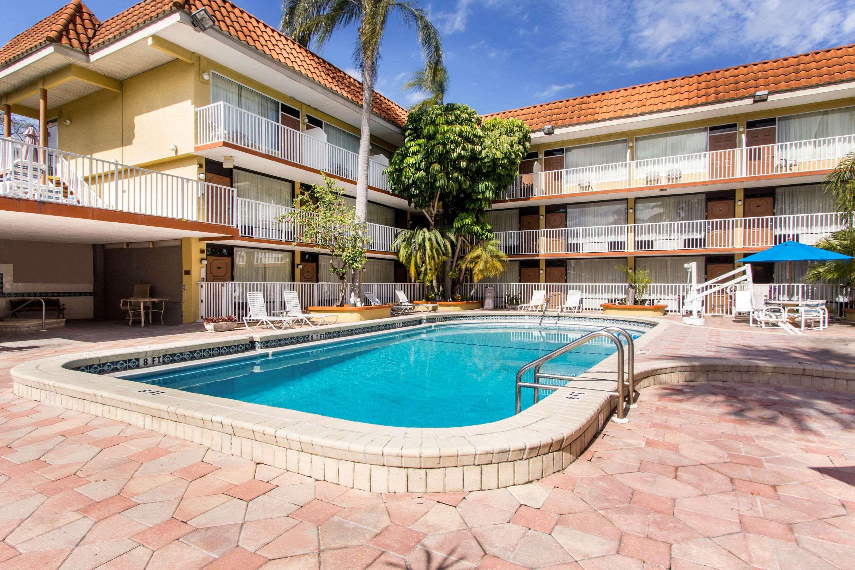 Rodeway Inn Central Clearwater Beach Exterior foto